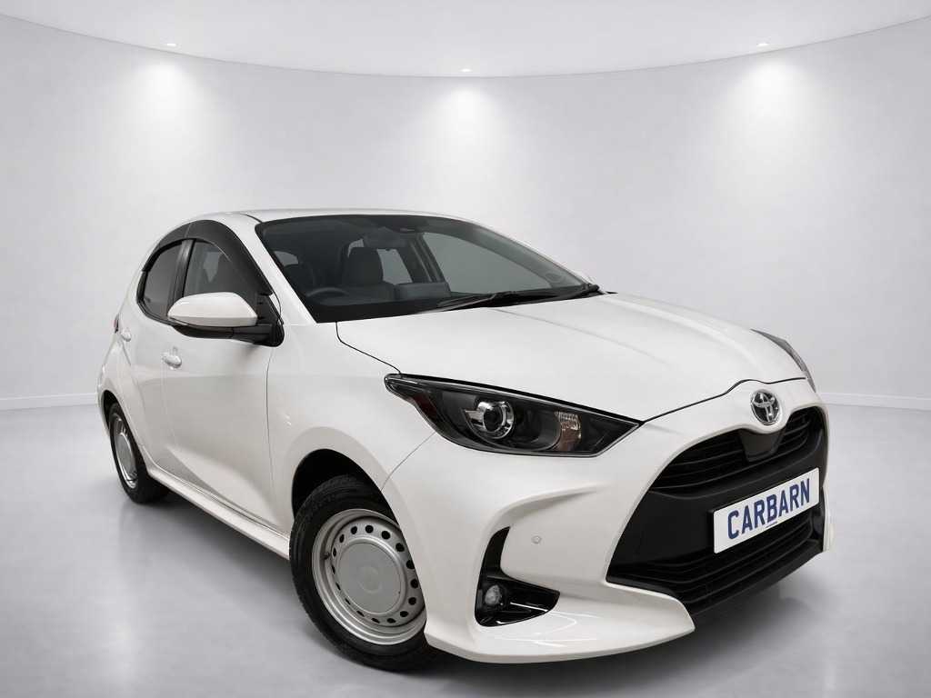 2023 Toyota YARIS 62,000 km 2023 Toyota YARIS 62,000 km