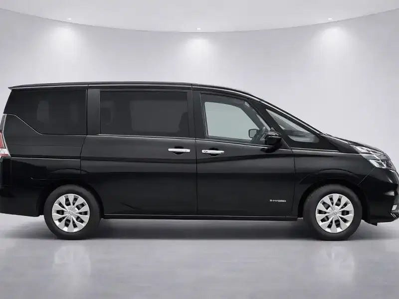 6 - NISSAN Serena 6 - NISSAN Serena