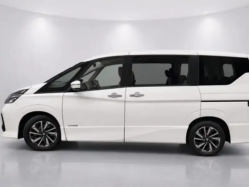 2 - NISSAN Serena 2 - NISSAN Serena