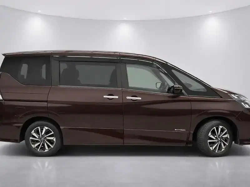 5 - NISSAN Serena 5 - NISSAN Serena