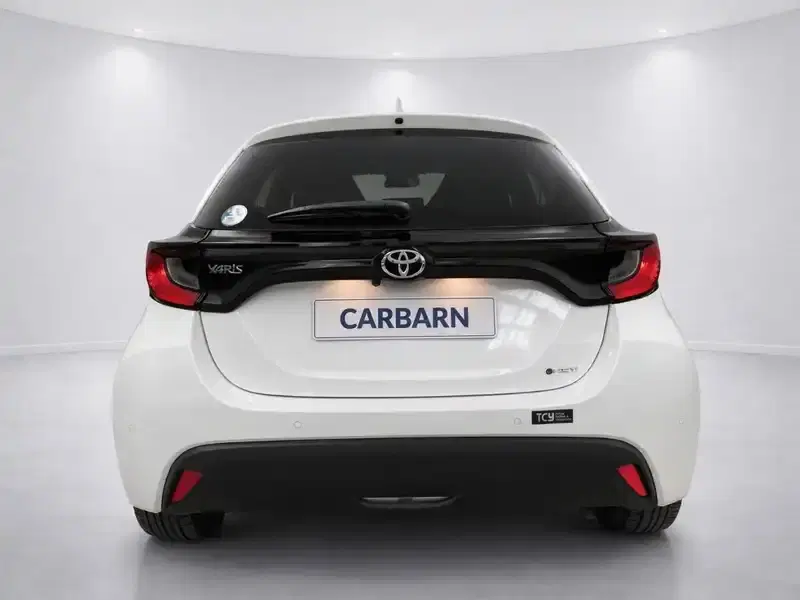 4 - TOYOTA YARIS 4 - TOYOTA YARIS