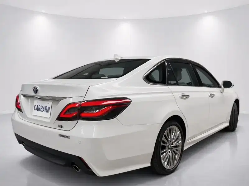 4 - TOYOTA Crown 4 - TOYOTA Crown