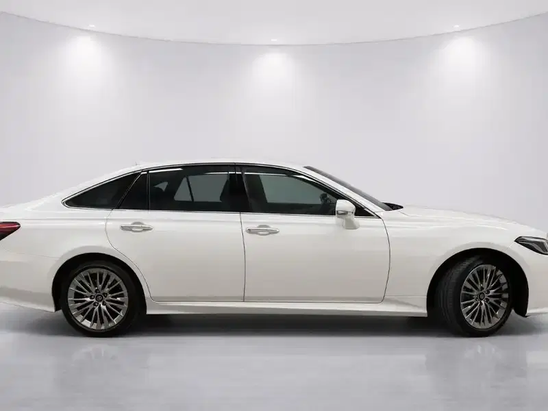 5 - TOYOTA Crown 5 - TOYOTA Crown