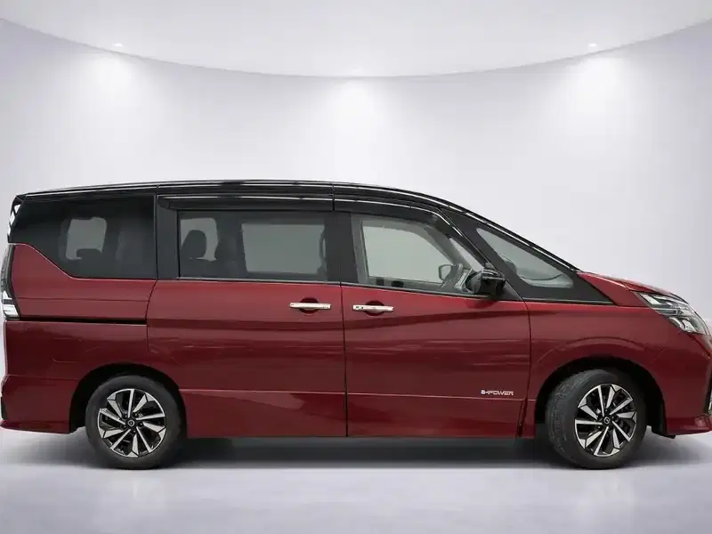 6 - NISSAN Serena 6 - NISSAN Serena