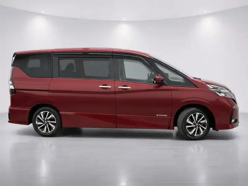 6 - NISSAN Serena 6 - NISSAN Serena