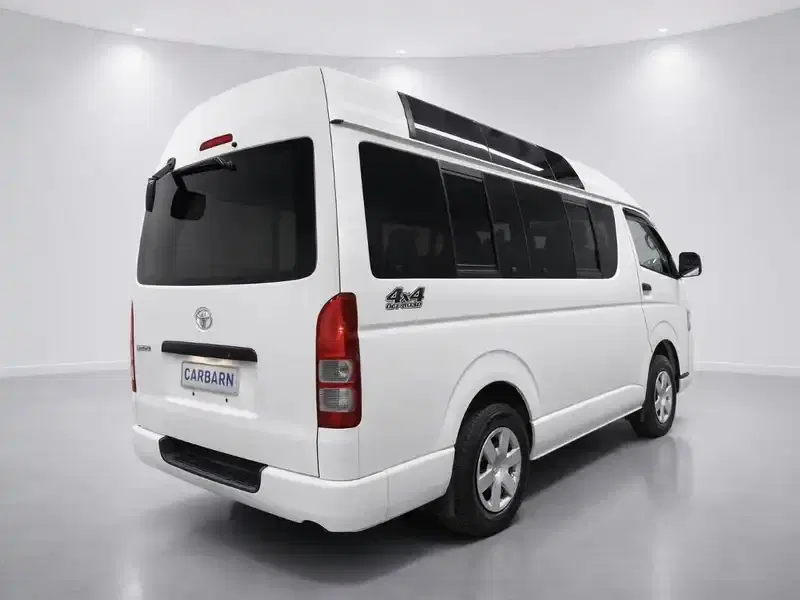 3 - TOYOTA Hiace 3 - TOYOTA Hiace