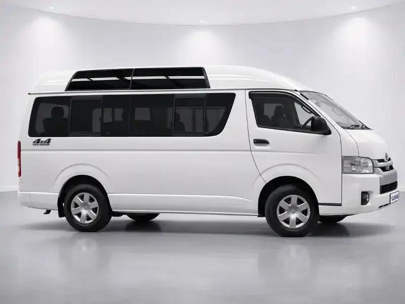 4 - TOYOTA Hiace 4 - TOYOTA Hiace