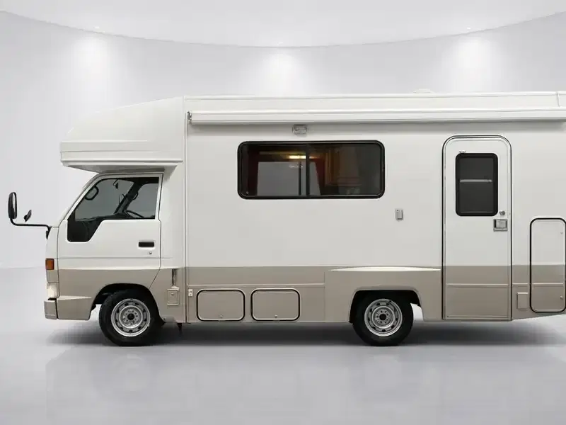 2 - TOYOTA Hiace 2 - TOYOTA Hiace
