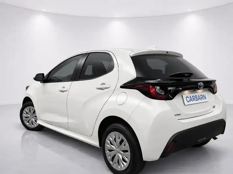 3 - TOYOTA YARIS 3 - TOYOTA YARIS