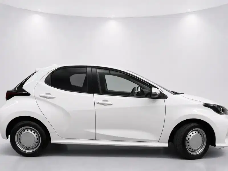 6 - TOYOTA YARIS 6 - TOYOTA YARIS