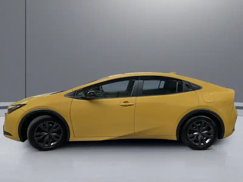 2 - TOYOTA Prius 2 - TOYOTA Prius