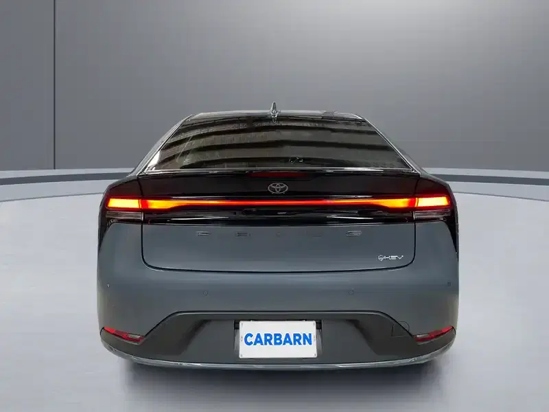 4 - TOYOTA Prius 4 - TOYOTA Prius