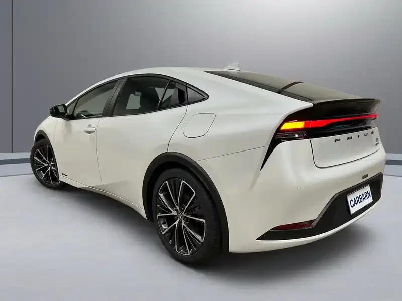 3 - TOYOTA Prius 3 - TOYOTA Prius