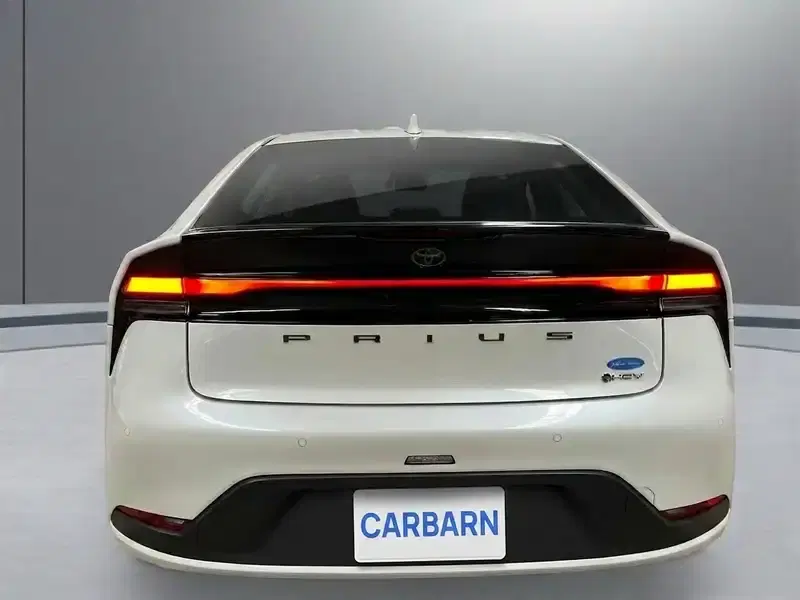 4 - TOYOTA Prius 4 - TOYOTA Prius