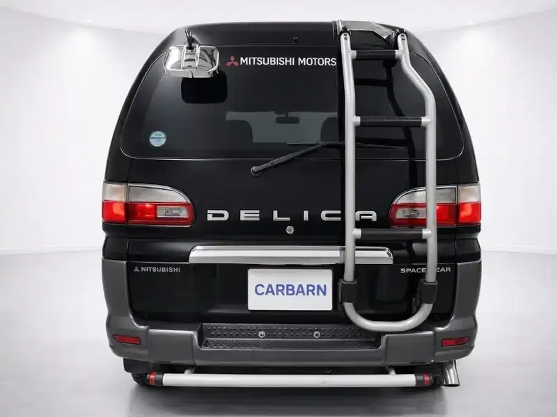 4 - MITSUBISHI Delica 4 - MITSUBISHI Delica