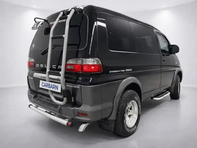 5 - MITSUBISHI Delica 5 - MITSUBISHI Delica