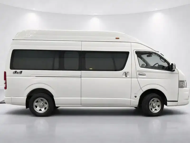 6 - TOYOTA Hiace 6 - TOYOTA Hiace