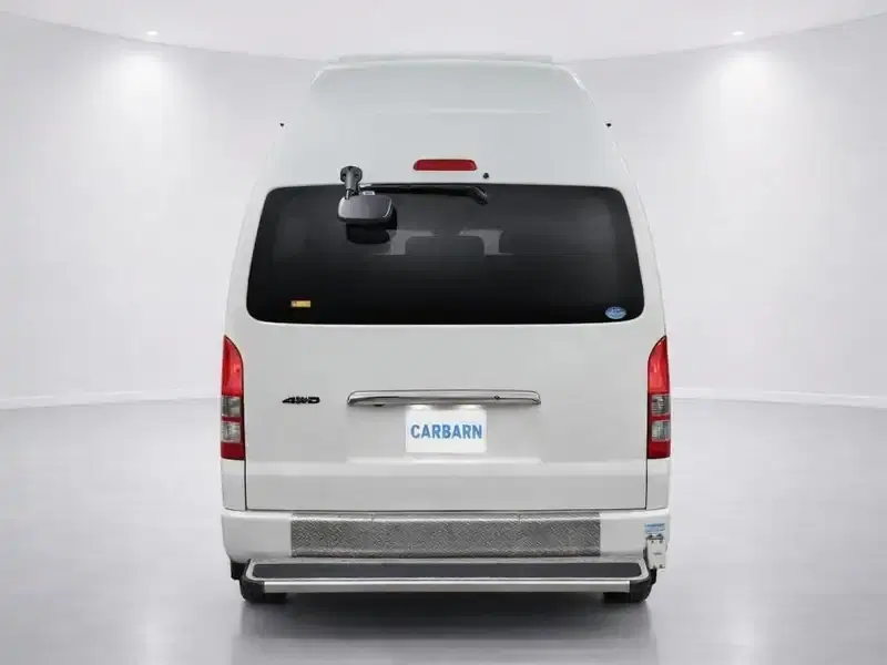 4 - TOYOTA Hiace 4 - TOYOTA Hiace