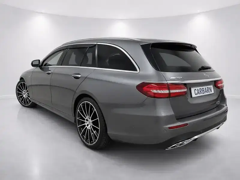 3 - MERCEDES-BENZ E-Class 3 - MERCEDES-BENZ E-Class