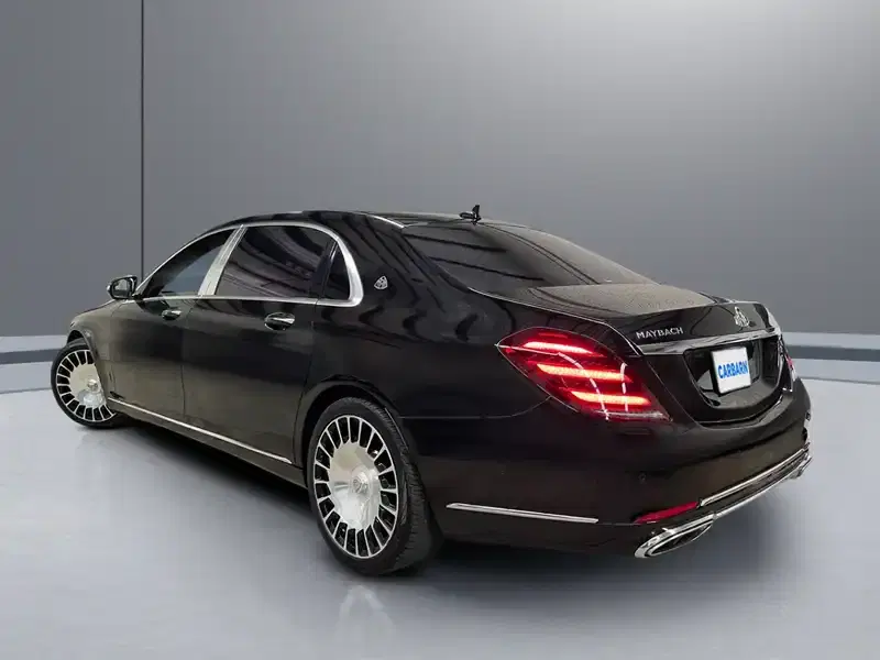 3 - MAYBACH S-560 3 - MAYBACH S-560