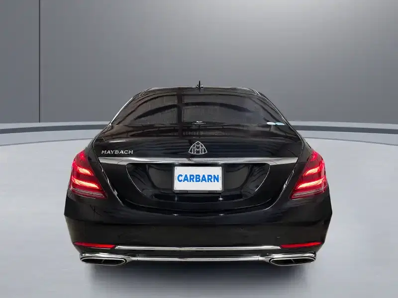 4 - MAYBACH S-560 4 - MAYBACH S-560