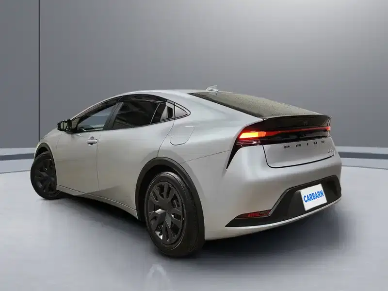 3 - TOYOTA Prius 3 - TOYOTA Prius