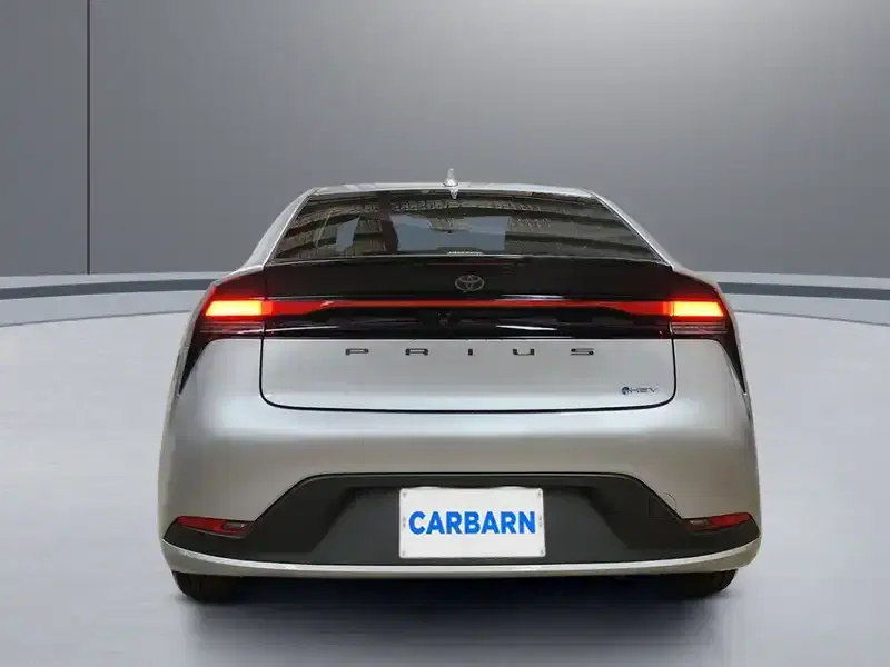 4 - TOYOTA Prius 4 - TOYOTA Prius