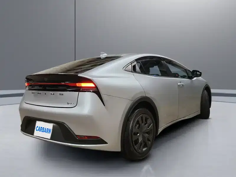 5 - TOYOTA Prius 5 - TOYOTA Prius