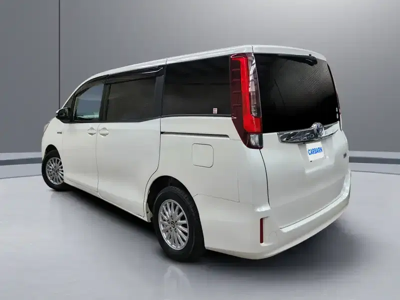 3 - TOYOTA Noah 3 - TOYOTA Noah