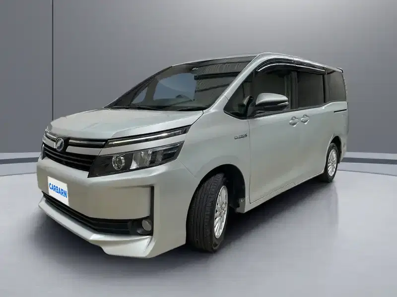 1 - TOYOTA Voxy 1 - TOYOTA Voxy
