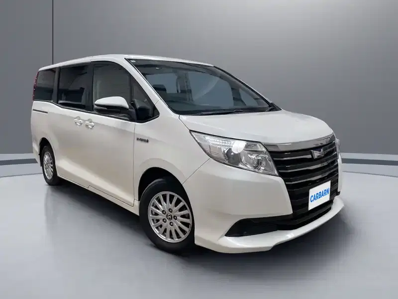 0 - TOYOTA Noah 0 - TOYOTA Noah