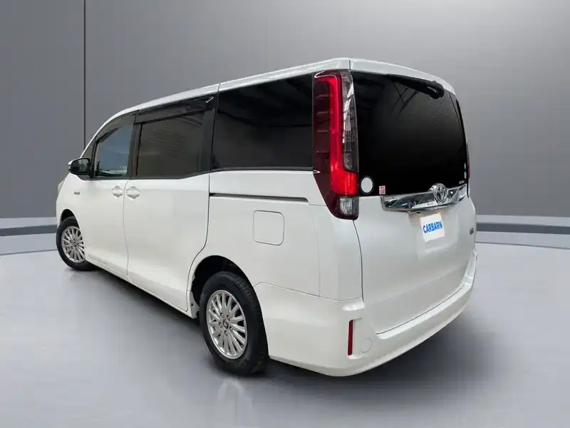 3 - TOYOTA Noah 3 - TOYOTA Noah