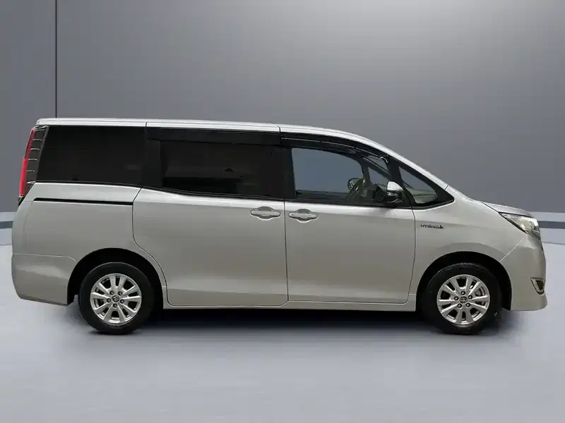 6 - TOYOTA Noah 6 - TOYOTA Noah