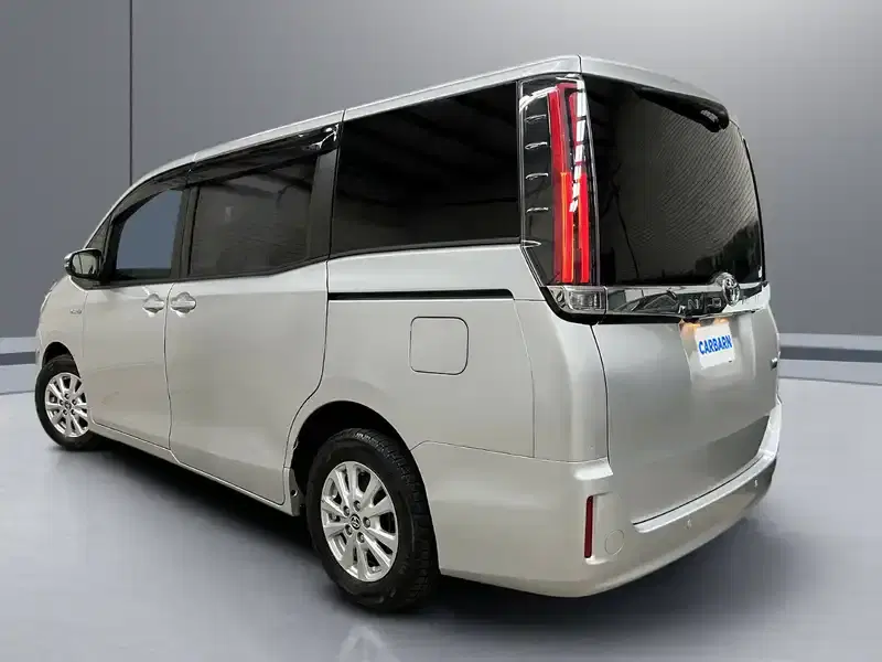 3 - TOYOTA Noah 3 - TOYOTA Noah