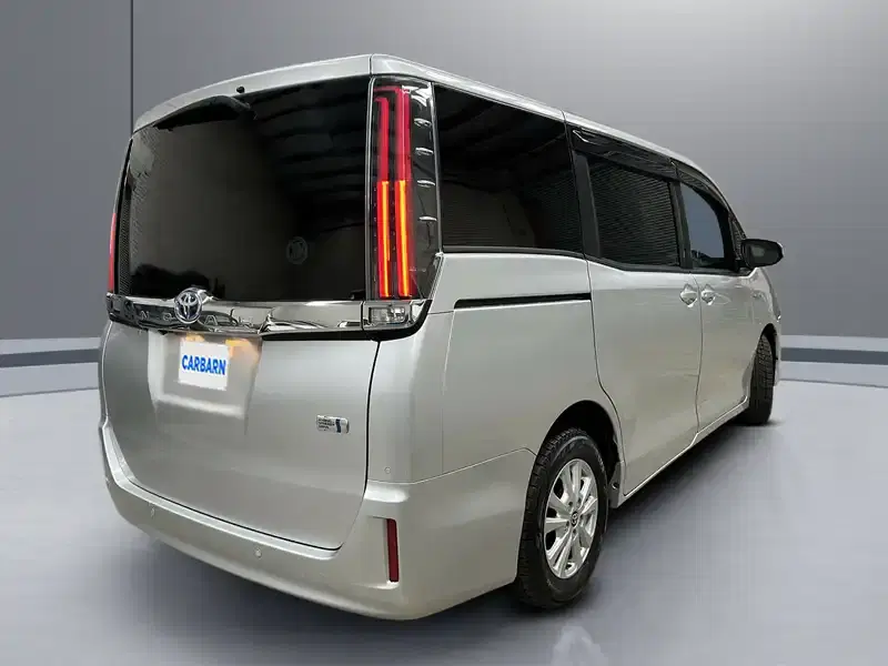 5 - TOYOTA Noah 5 - TOYOTA Noah