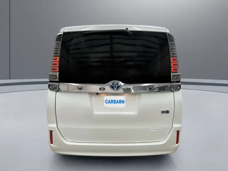 4 - TOYOTA Voxy 4 - TOYOTA Voxy
