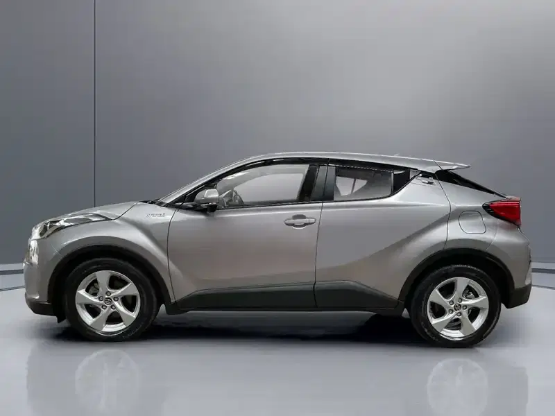 2 - TOYOTA C-HR 2 - TOYOTA C-HR