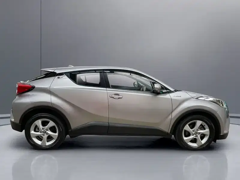 6 - TOYOTA C-HR 6 - TOYOTA C-HR