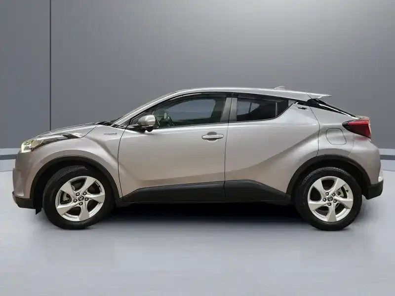 2 - TOYOTA C-HR 2 - TOYOTA C-HR
