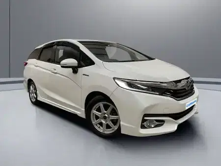 2016 Honda Shuttle 111,096 km 2016 Honda Shuttle 111,096 km