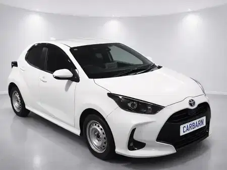 2023 Toyota YARIS 37,000 km 2023 Toyota YARIS 37,000 km